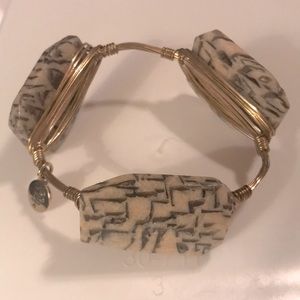 B&B cream and brown tones